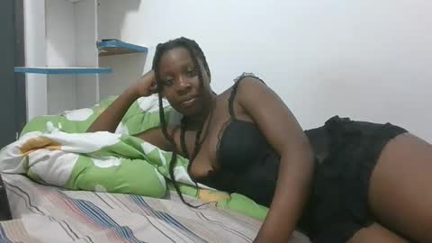 Snapshot of sexy_letisha chatting on 10-15-25, 09:48 sexy_letisha online show from 10-15-25, 09:48
