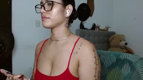 Snapshot of sexy_lia_latina chatting on 06-24-26, 12:53 Celeste online show from 06-24-26, 12:53
