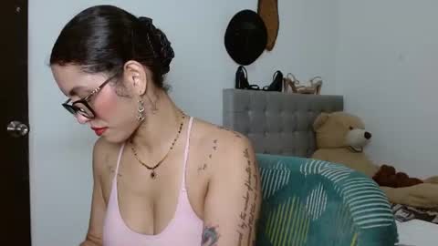Snapshot of sexy_lia_latina chatting on 07-01-26, 01:07 Celeste online show from 07-01-26, 01:07