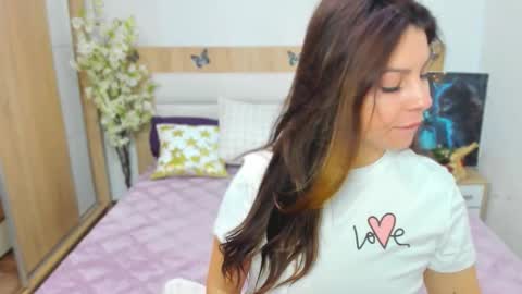 Lily online show from 02-26-26, 05:50