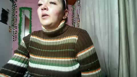 Snapshot of sexy_lolas chatting on 04-26-26, 01:14 sexy lolas online show from 04-26-26, 01:14
