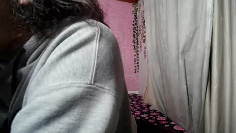 Snapshot of sexy_lolas chatting on 06-15-26, 06:37 sexy lolas online show from 06-15-26, 06:37
