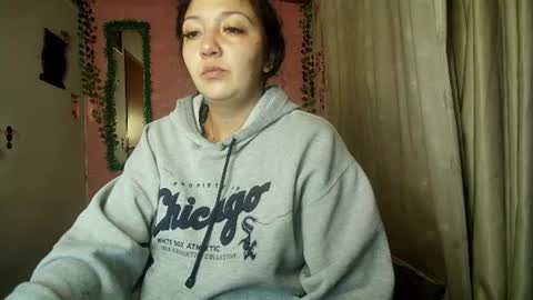 Snapshot of sexy_lolas chatting on 06-29-26, 02:18 sexy lolas online show from 06-29-26, 02:18