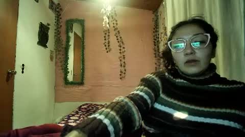 Snapshot of sexy_lolas chatting on 07-03-26, 03:57 sexy lolas online show from 07-03-26, 03:57