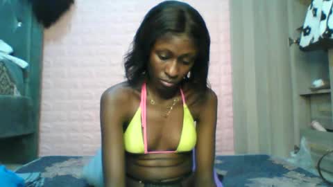 Snapshot of sexy_lyn852 chatting on 11-02-25, 08:44 sexy_lyn852 online show from 11-02-25, 08:44