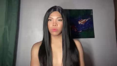 Nicole online show from 05-17-26, 01:47