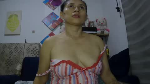 Snapshot of sexy_mary_69 chatting on 07-01-26, 02:02 Mary online show from 07-01-26, 02:02