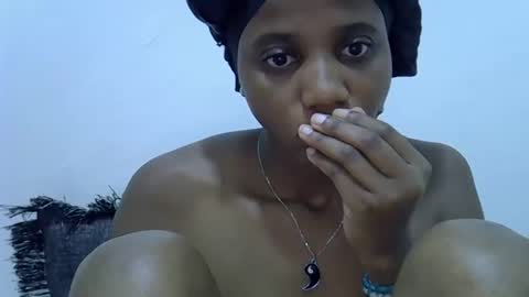 sexy_mayah64 online show from 05-19-26, 02:18