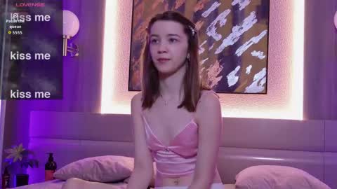 Alison online show from 10-15-25, 01:11