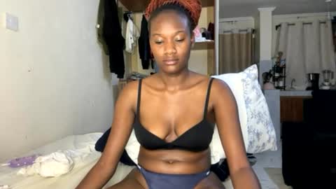 Snapshot of sexy_nyla chatting on 06-26-26, 12:26 Nyla online show from 06-26-26, 12:26
