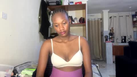 Snapshot of sexy_nyla chatting on 07-14-26, 08:58 Nyla online show from 07-14-26, 08:58