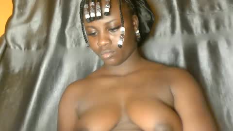 sexy_petitqueen online show from 05-26-26, 04:19