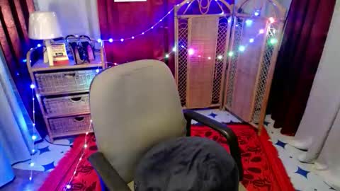 angela online show from 05-14-26, 07:26