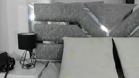 Snapshot of sexy_rous11 chatting on 11-13-25, 07:46 maria online show from 11-13-25, 07:46