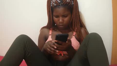 Queen online show from 04-10-26, 02:33