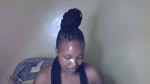 sexy_sazii online show from 10-08-25, 01:14
