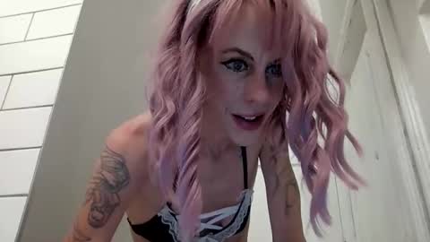 sexy scarlett cinnamon online show from 11-18-25, 05:45