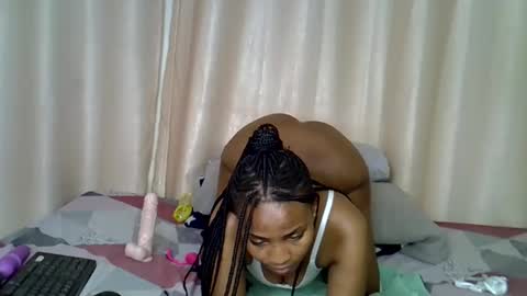 sexy_shan09 online show from 02-03-26, 02:53