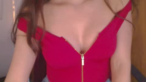 Snapshot of sexy_venus_sexy chatting on 10-15-25, 10:21 venus online show from 10-15-25, 10:21