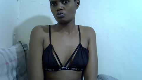 sexy_vero01 online show from 07-01-26, 12:56