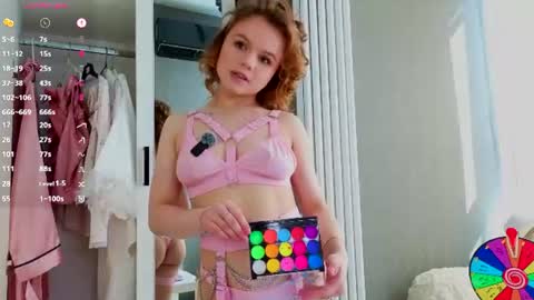 Agatha online show from 06-19-26, 12:42