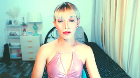 Snapshot of sexy_yllona chatting on 05-07-26, 08:52 sexy_yllona online show from 05-07-26, 08:52
