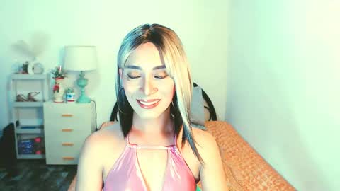Snapshot of sexy_yllona chatting on 06-08-26, 11:32 sexy_yllona online show from 06-08-26, 11:32