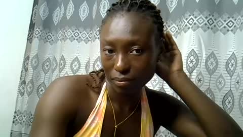 Snapshot of sexy_zola chatting on 07-27-26, 10:17 Im Zola online show from 07-27-26, 10:17