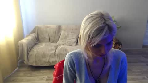 Snapshot of sexybeatriice chatting on 04-26-26, 06:22 sexybeatriice online show from 04-26-26, 06:22