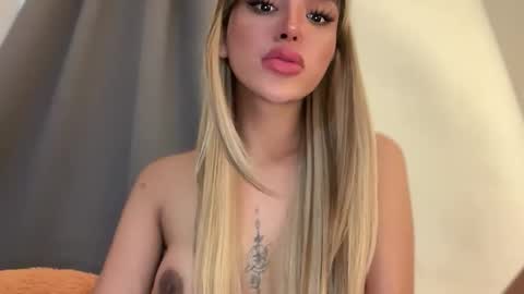 Seraphina Blaze online show from 02-20-26, 07:54