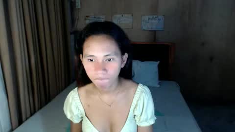 Snapshot of sexybriannabonita chatting on 05-10-26, 12:49 sunshine online show from 05-10-26, 12:49