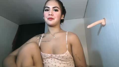 Snapshot of sexycheskax18 chatting on 05-03-26, 07:09 pretty Cheska online show from 05-03-26, 07:09