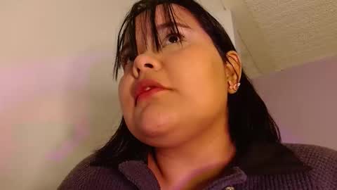 Snapshot of sexychubbyy chatting on 06-08-26, 02:01 Eva online show from 06-08-26, 02:01