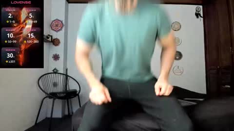 Antonioylola online show from 10-17-25, 01:14