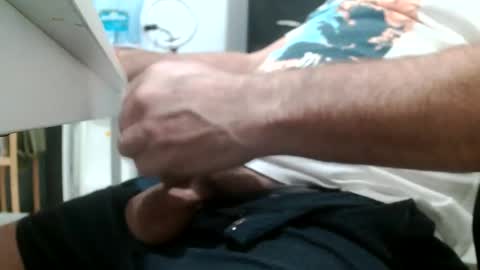 Snapshot of sexycouplextreme chatting on 11-10-25, 12:31 Sexycouplextreme online show from 11-10-25, 12:31