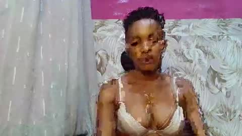 Snapshot of sexydoll32 chatting on 05-18-26, 04:18 sexydoll32 online show from 05-18-26, 04:18