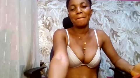 Snapshot of sexydoll32 chatting on 05-30-26, 10:18 sexydoll32 online show from 05-30-26, 10:18