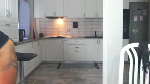 Snapshot of sexydomina chatting on 01-09-25, 06:48 sexylady online show from 01-09-25, 06:48