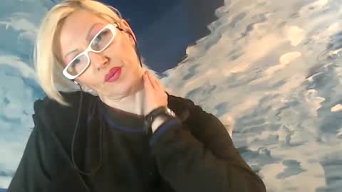 Snapshot of sexyeni chatting on 12-28-24, 06:40 ENI pvt moan your name WHEN I M NOT online you tell me in SNAPCHAT deal yes add me... FREE TWITTER magiconline101...... online show from 12-28-24, 06:40