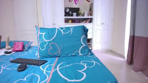 Eva online show from 03-09-26, 08:57