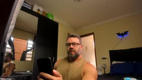 Snapshot of sexyflightz chatting on 09-27-25, 12:32 chris online show from 09-27-25, 12:32