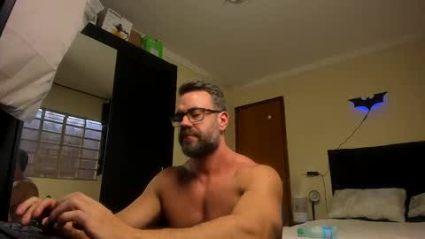 Snapshot of sexyflightz chatting on 10-02-25, 04:25 chris online show from 10-02-25, 04:25