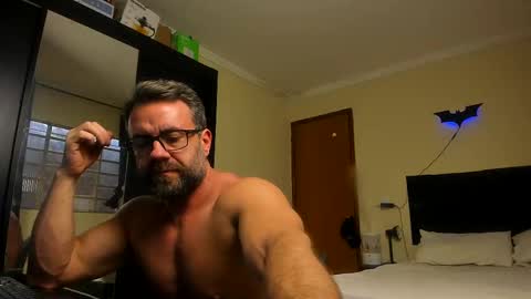 Snapshot of sexyflightz chatting on 10-17-25, 06:54 chris online show from 10-17-25, 06:54