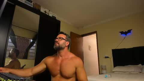 chris online show from 01-10-26, 06:20