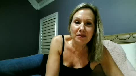 Snapshot of sexyfloridamilf chatting on 06-22-26, 02:25 LisaisLuscious online show from 06-22-26, 02:25
