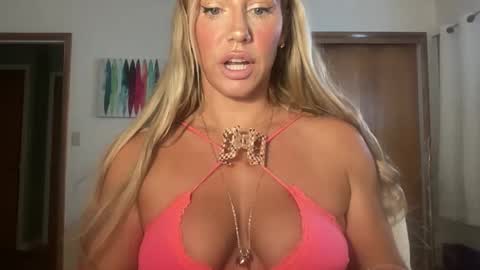 Snapshot of sexygoodvibebabe69 chatting on 06-11-26, 08:01 Ashley Love online show from 06-11-26, 08:01