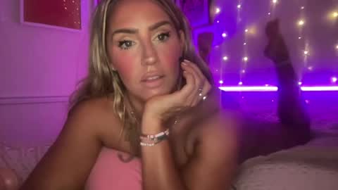 Snapshot of sexygoodvibebabe69 chatting on 07-13-26, 07:11 Ashley Love online show from 07-13-26, 07:11