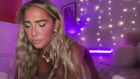 Snapshot of sexygoodvibebabe69 chatting on 07-19-26, 07:23 Ashley Love online show from 07-19-26, 07:23
