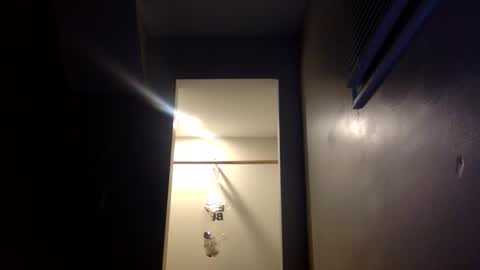 sexyguy26689423 online show from 03-09-26, 06:50