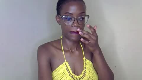 SexyHollyMontana1111 online show from 03-14-26, 07:52